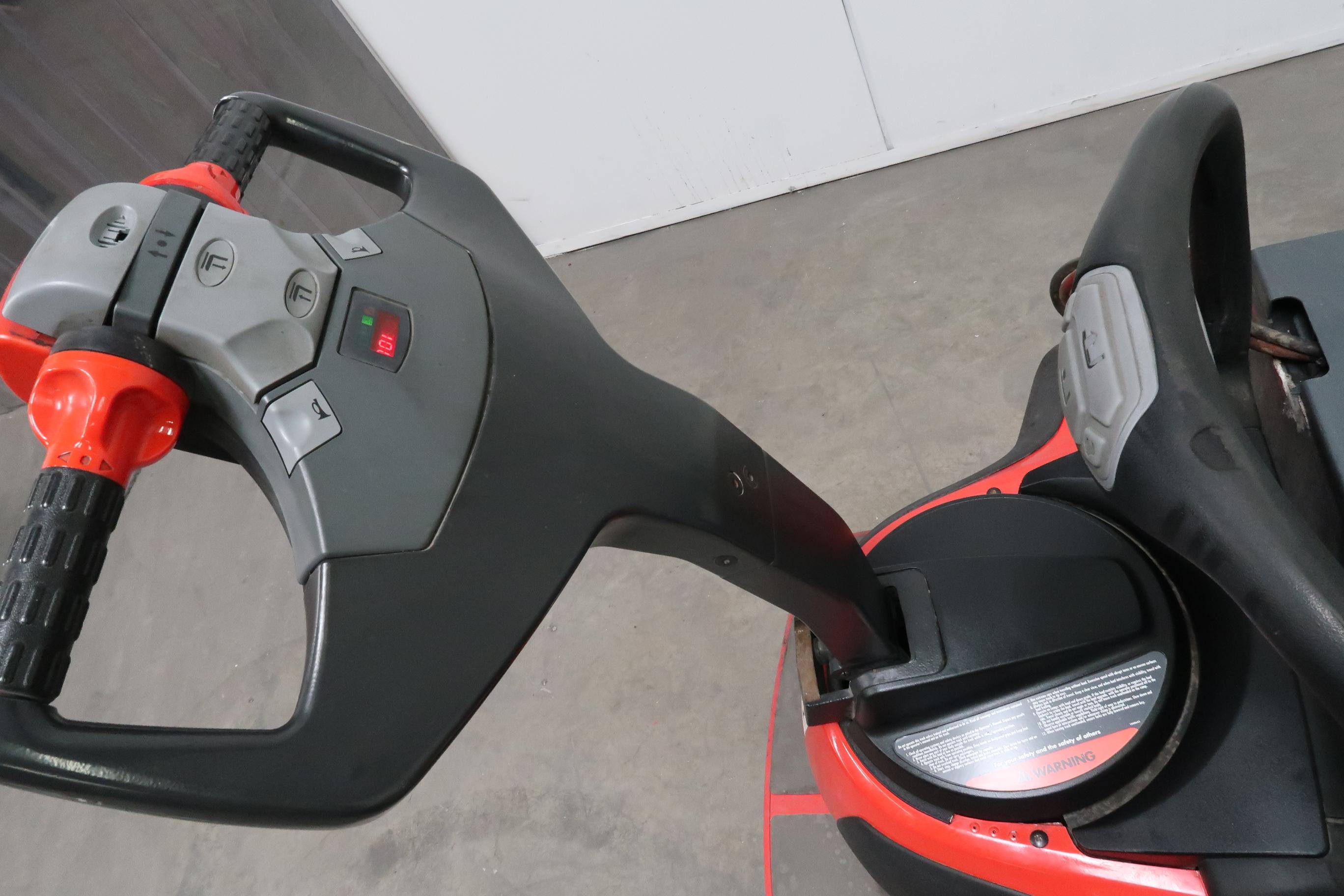 2013 Raymond 8410 Electric End Rider Double Pallet Truck Pallet Jack